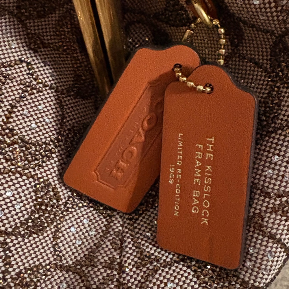 Coach crystal Jacquard Kisslock bag - Picture 3 of 12